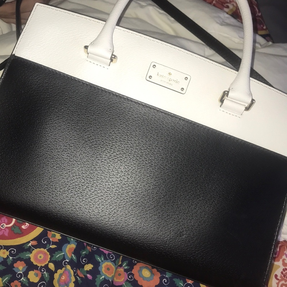Kate spade purse